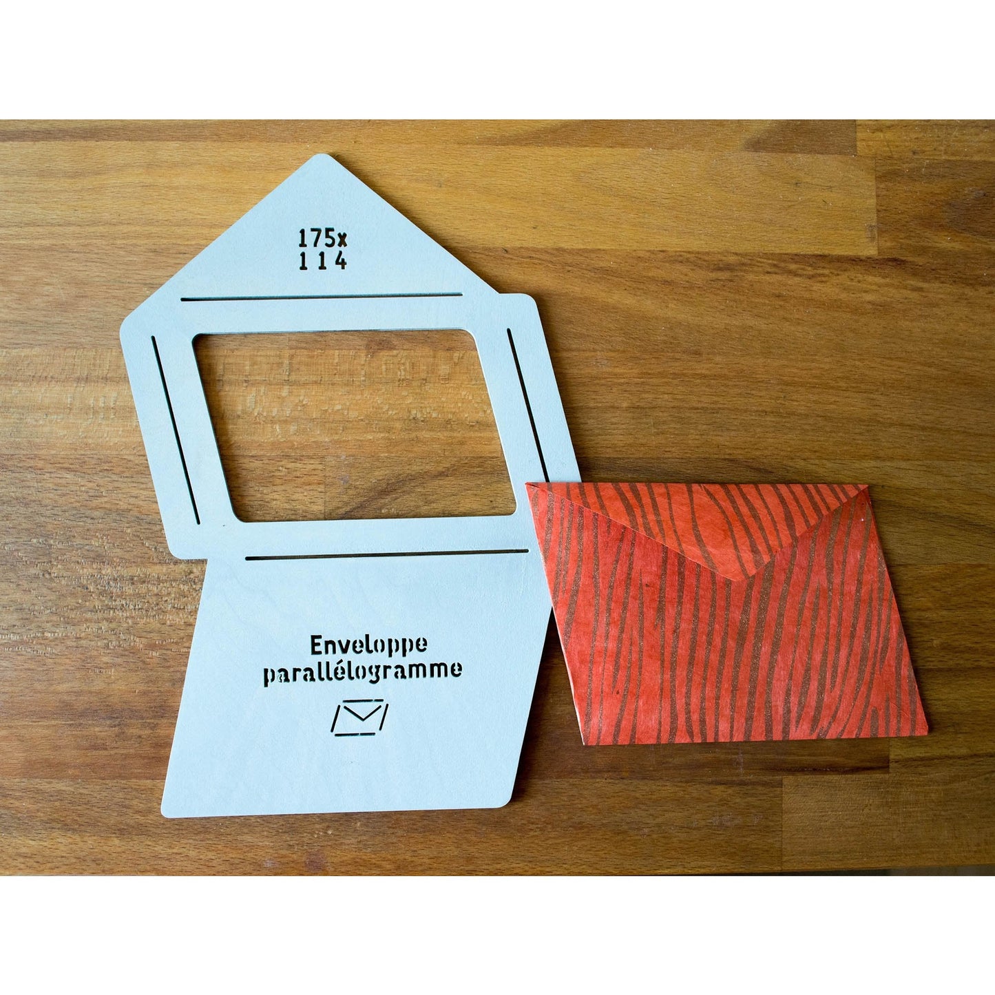 Folding Template Parallel Envelope - ollilypaperware