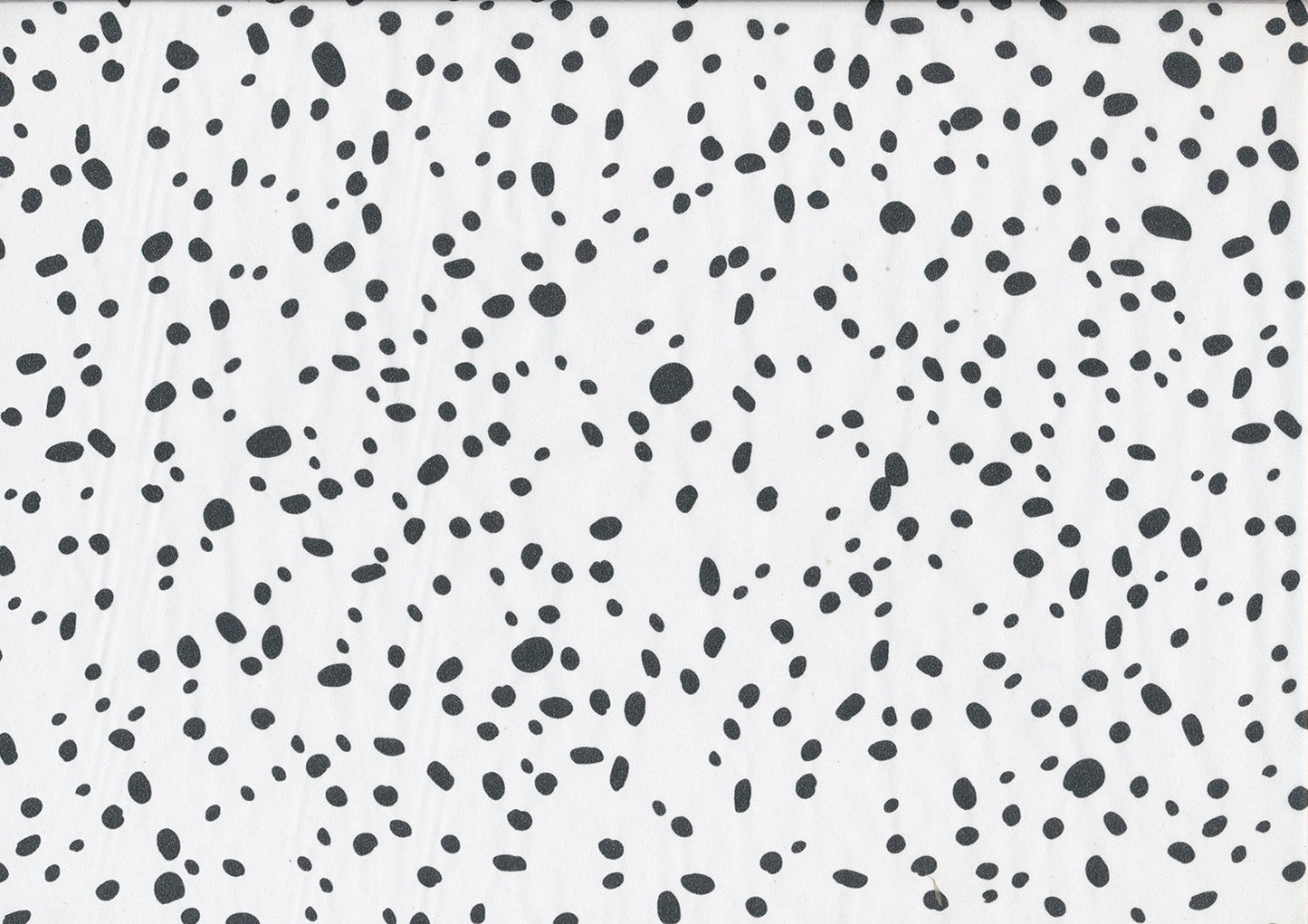 Tissuepaper dots black